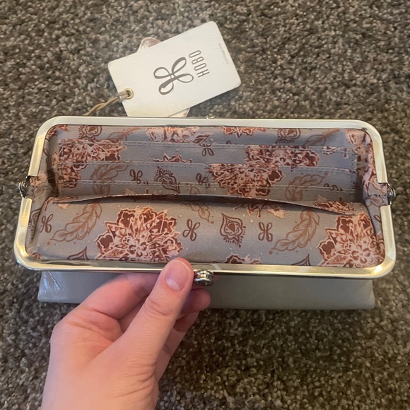 HOBO Lauren Cloud Grey Bifold Leather Organizer Wallet - Picture 2 of 8